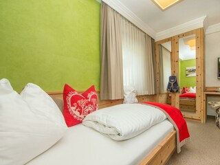 Room Pictures_Room_EZ_STD_1