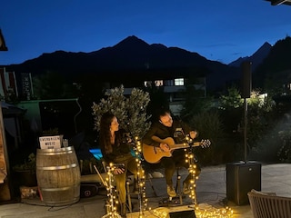 Bergseeterrasse_LiveMusik_SportresortAlpenblickZel