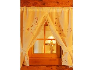 Das Baderhaus in Zell am See Fenster im Vorraum