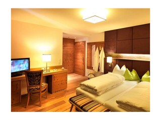 Hotel-Kaprunerhof,-Zimmer1,-Foto-Oczlon-WEB