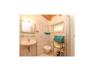 Badezimmer mit Brause