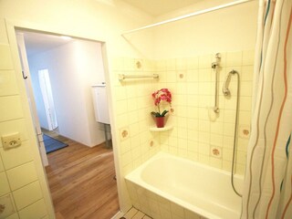 Apartment Zachary_Bathroom