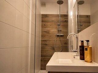 alpin-resort-kaprun-top-1-badkamer-ark1-020