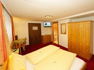 Doppelzimmer mit Balkon Alpenrose Zell am See