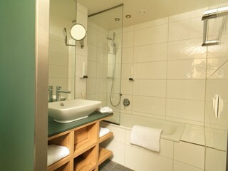 Badezimmer Standard Badewanne