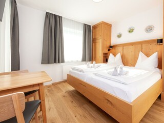 Schlafzimmer 3-Chalet Georg_1. Stock