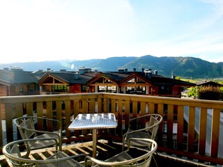 Apt Peter Balcony Middle View 8377