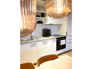 SAM-Kueche-Esszimmer-01