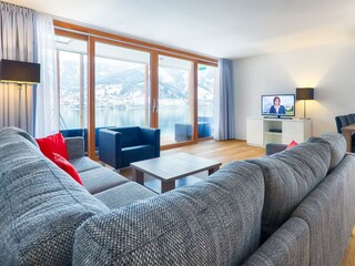 1.1 Wohnzimmer Bellevue 5.1