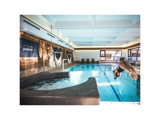 53289392622_8a44bf35f0_b