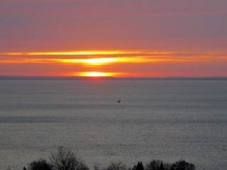 Romantischer Sonnenuntergang von Ihrer Penthausterrasse