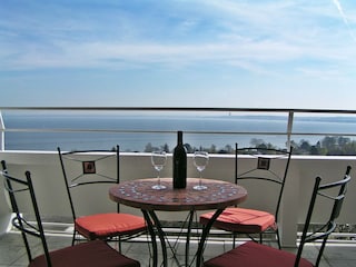 Gemütliche Sitzgruppe auf unserer großen Terrasse