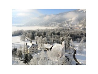 Schloss Prielau Winteransicht
