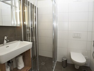 4.2 Badezimmer Top 6a