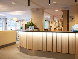 rezeption-jufa-hotel-kaprun