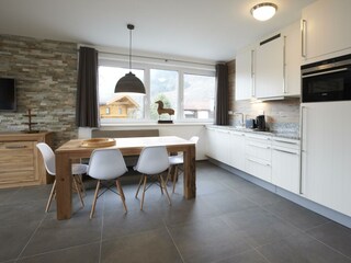 1.4 Wohnzimmer Top 9