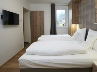 2.2 Schlafzimmer Top 9