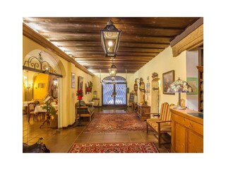 Eingangsbereich Hotel St. Georg Zell am See