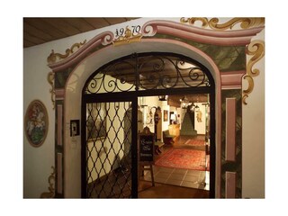 Eingang Hotel St. Georg in Zell am See