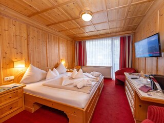 Hotel Latini DZ Alpenrose_1