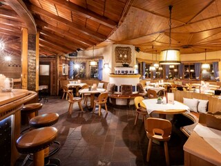 Enzian Stube- Hotel Latini