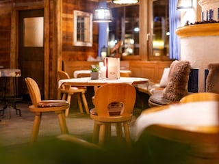 Enzianstube- Hotel Latini