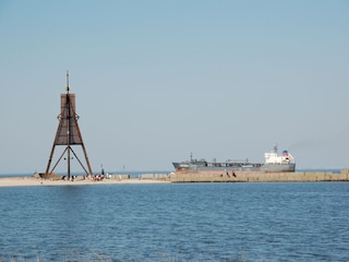 Fahrrinne und Kugelbake - das Wahrzeichen von Cuxhaven