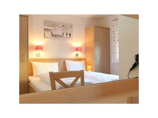 3.4 Schlafzimmer e10