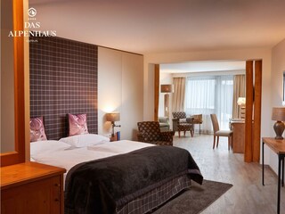 DAS ALPENHAUS KAPRUN-ALPEN.WOHNEN