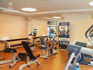 DAS ALPENHAUS KAPRUN-Fitnessraum