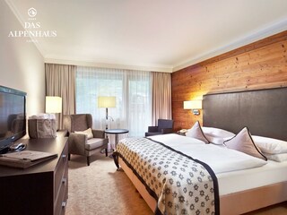 DAS ALPENHAUS KAPRUN-ALPEN.WOHNEN