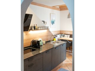 Berta_Küche_Durchgang