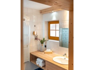 Berta_Bad_Waschtisch_EG