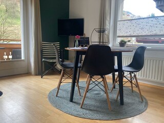 Esstisch für vier Personen