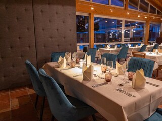 Gedeckter Saal im Restaurant