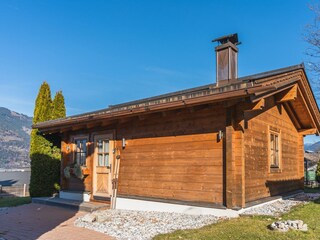 2_Lausi_aussen_Eingang