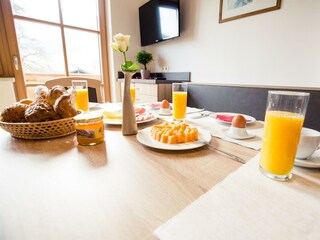 Frühstückstisch Appartement Hauserbauer