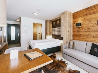 Room Pictures_Room_ST_1