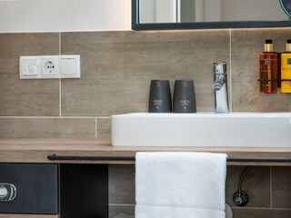 Room Pictures_Room_1SZS_9