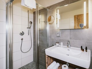 Room Pictures_Room_1SZS_6