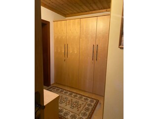 Vorzimmer mit Kasten