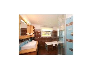 Nina Badezimmer Ansicht