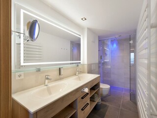 Room Pictures_Room_PHDL_4