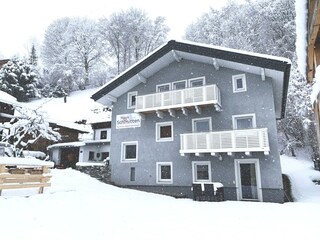 Haus Schmitten_Winter front view