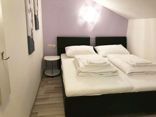 Großglockner-2 Bedroom__Bedroom B_2