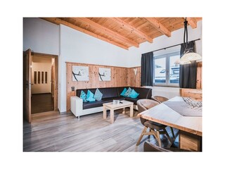 EXPA-INSTA-191114-0001