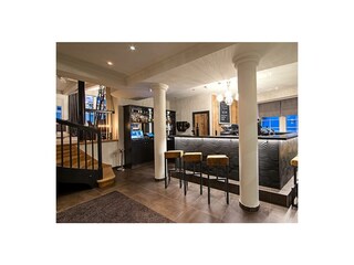 Two Timez/Heitzmann Bar