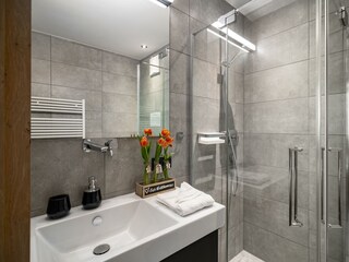 Badezimmer - Top 2, 4 und 5 - Beispielbilder