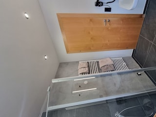 APP 1 Badezimmer Bild 2