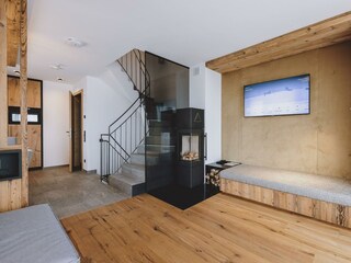 Wohnzimmer mit eigenem Kamin